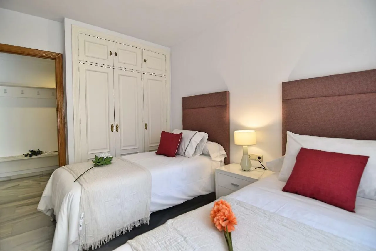 Apt Puerto Malagueta Solo Familias Malaga Apartment